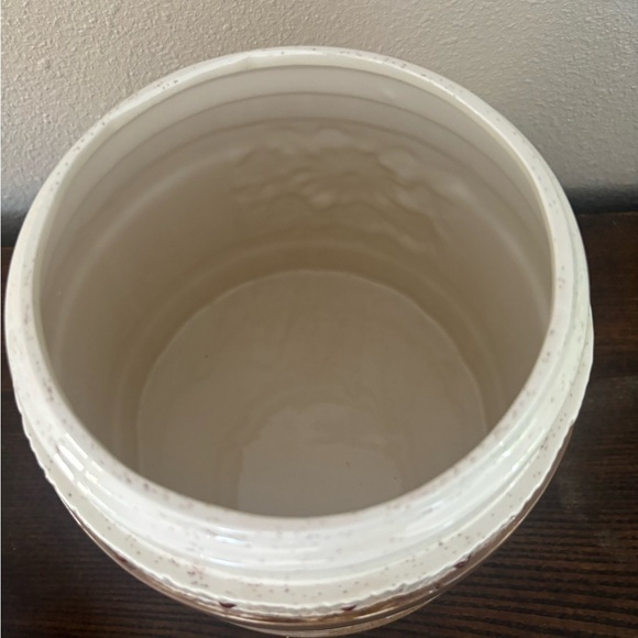 1970s floral canister - Picture 5 of 11